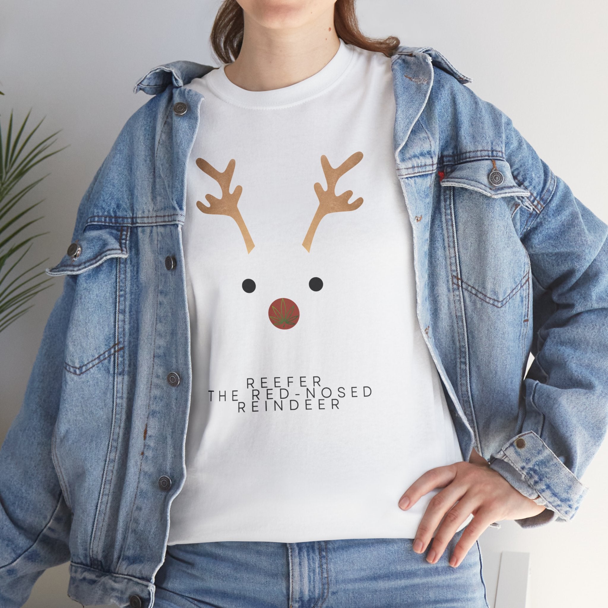Reindeer Unisex Heavy Cotton Tee