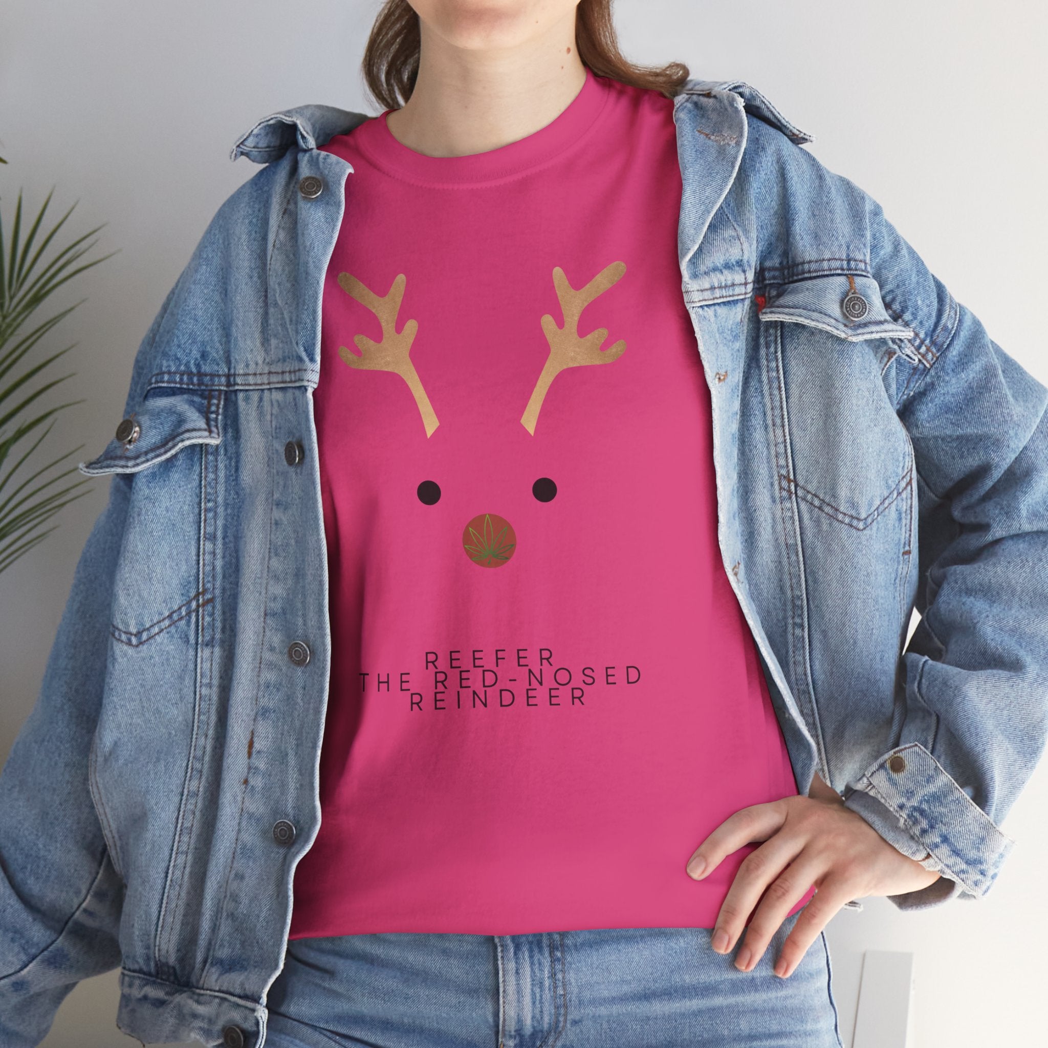 Reindeer Unisex Heavy Cotton Tee
