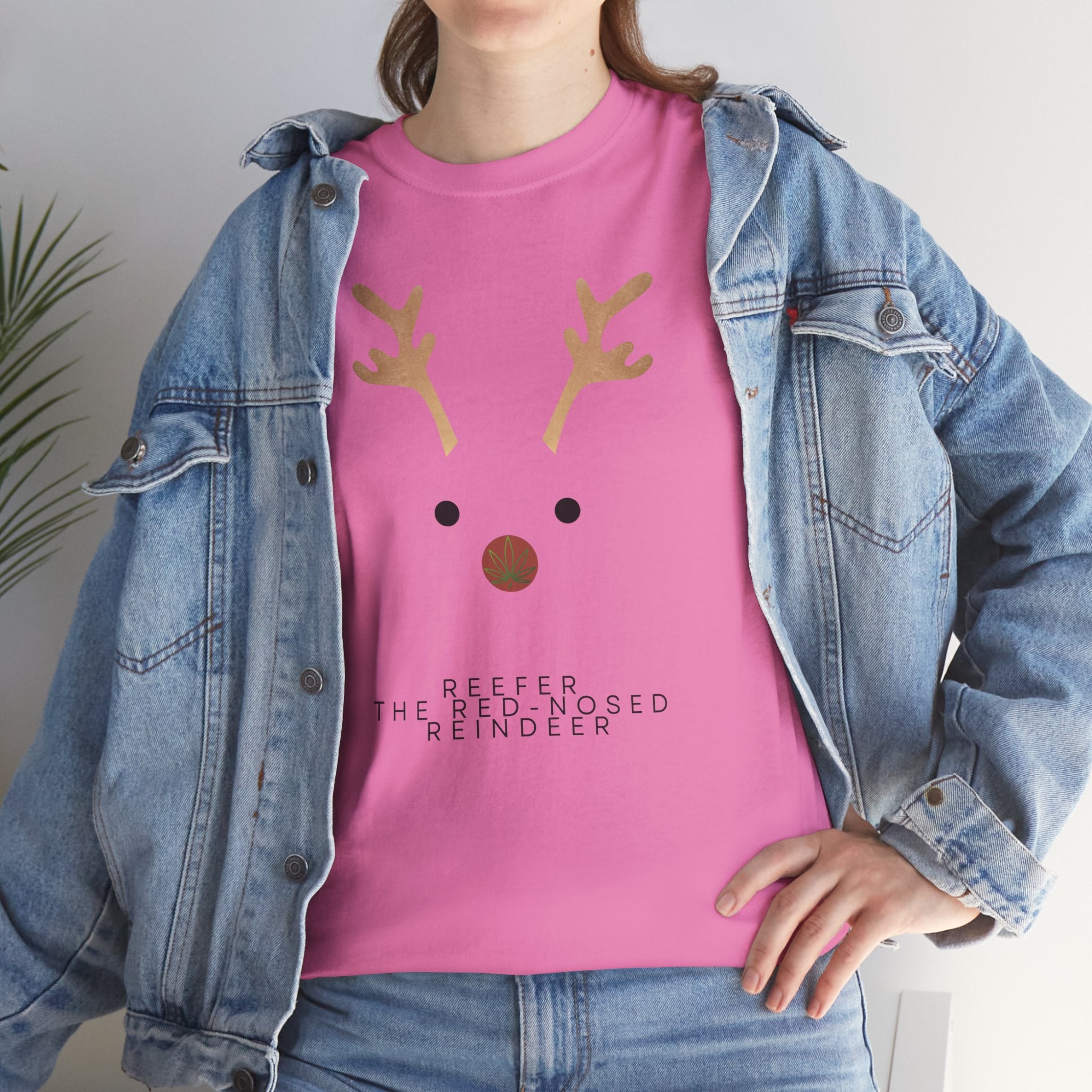 Reindeer Unisex Heavy Cotton Tee